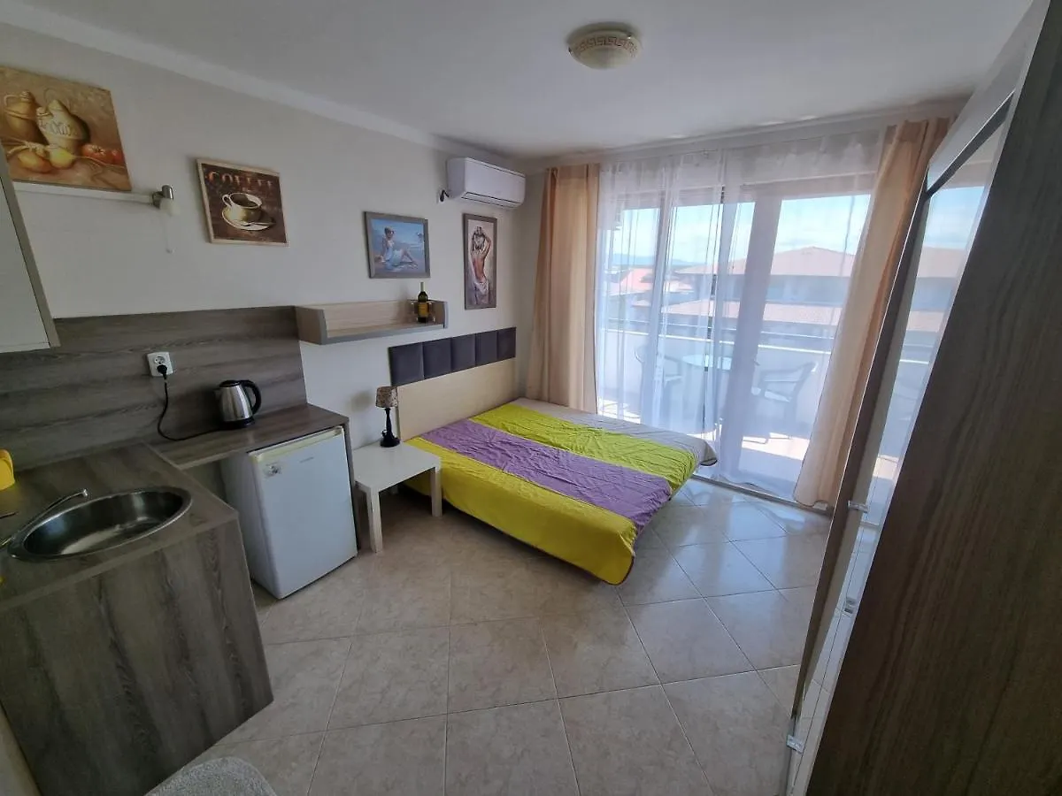 Apartments Primorsko Aparthotel