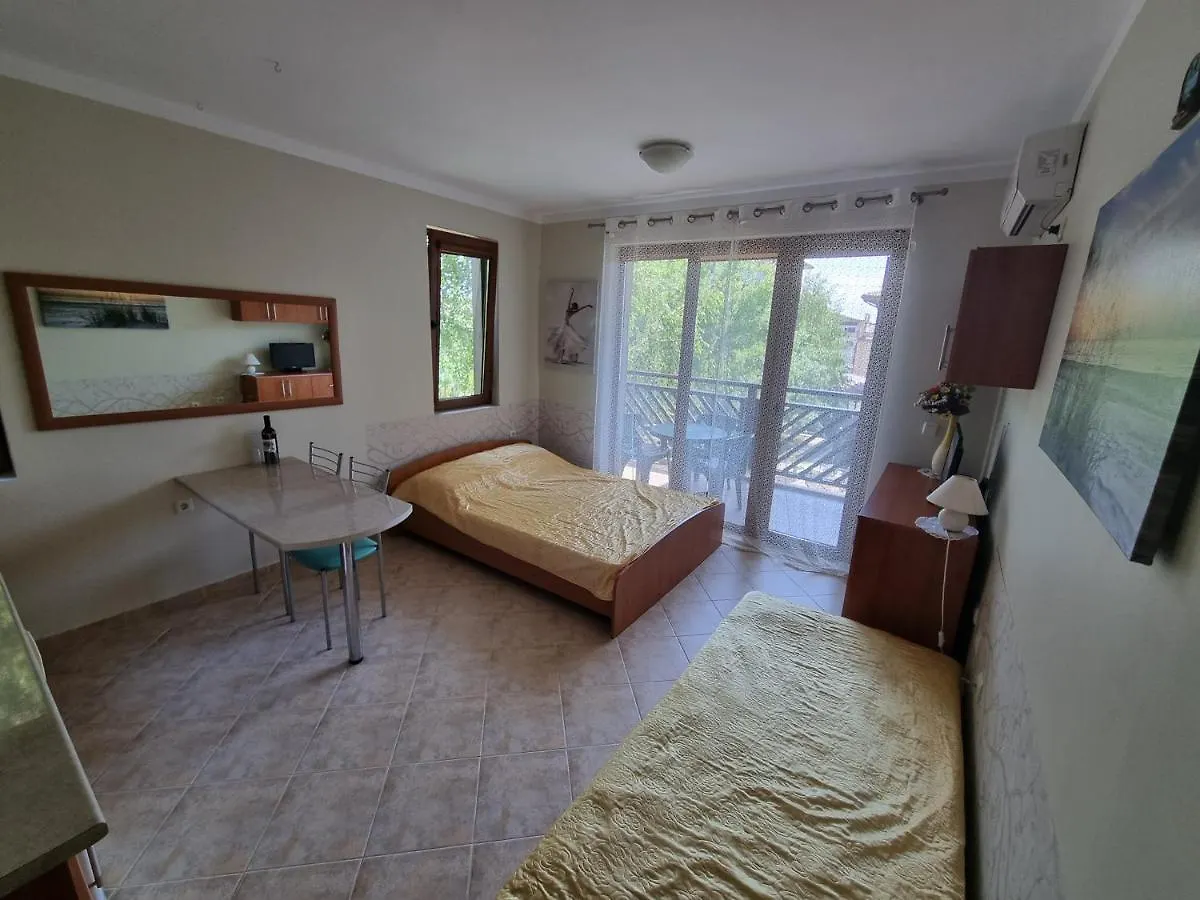 Aparthotel Apartments Primorsko
