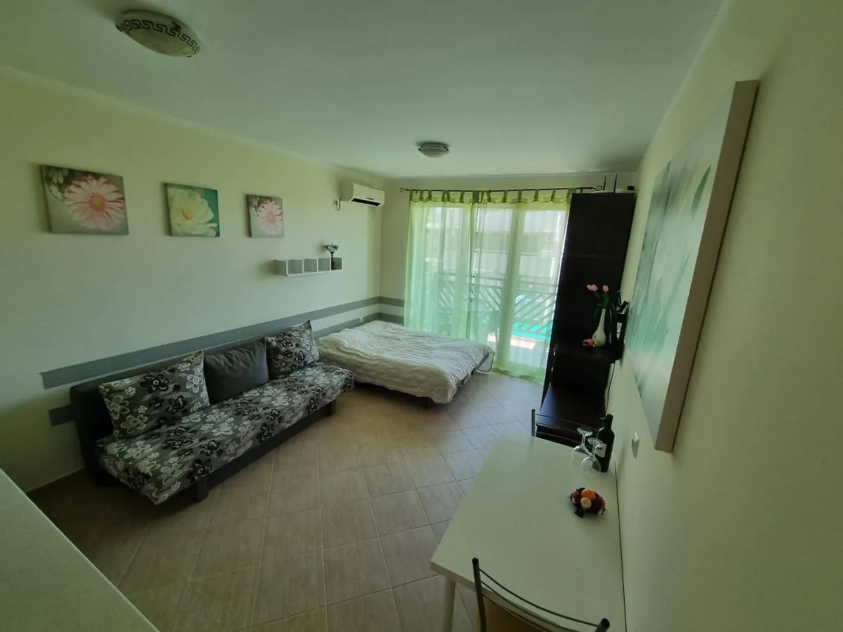 Aparthotel Apartments Primorsko