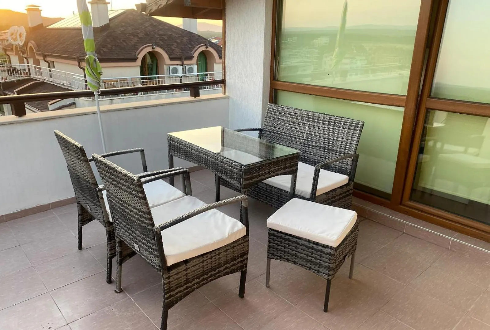 Apartments Primorsko Aparthotel